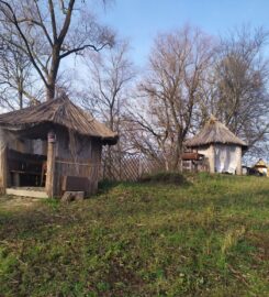 Баня на дровах возле реки в Чернигове село Гущин